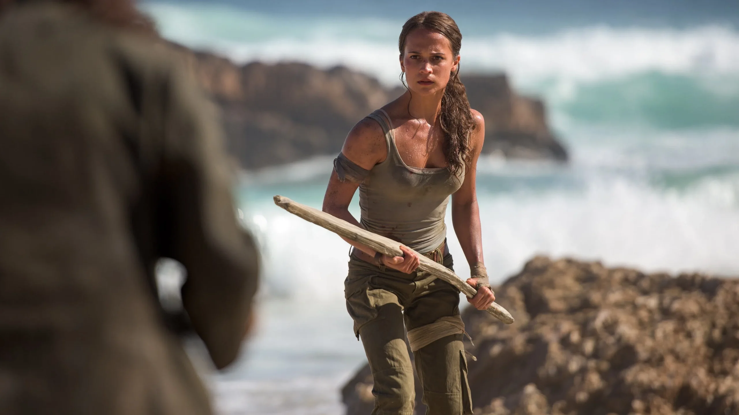 Tomb Raider (2018) 7 Tomb Raider (2018) 2018, Aksiyon, Alastair Siddons, Alicia Vikander, Daniel Wu, Derek Jacobi, Dominic West, Evan Daugherty, Fantastik, Geneva Robertson-Dworet, Kristan Scott Thomas, Macera, Roar Uthaug, Walton Goggins