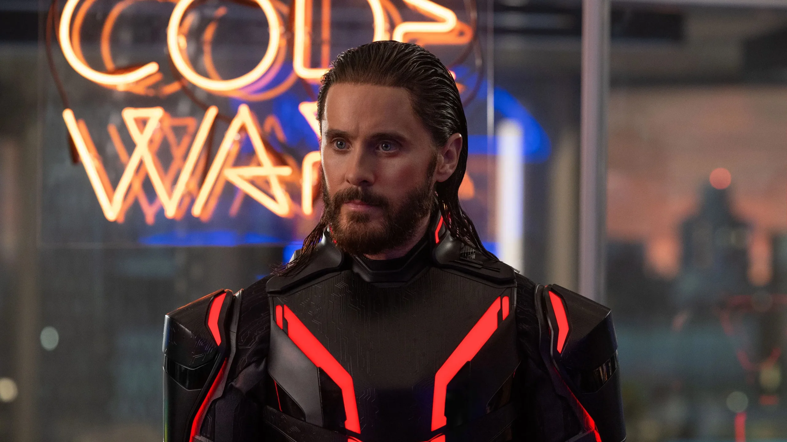 Tron: Ares (2025) 2025, Aksiyon, Bilim Kurgu, Bonnie MacBird, David DiGilio, Evan Peters, Greta Lee, Jared Leto, Jeff Bridges, Joachim Ronning, Macera, Steven Lisberger