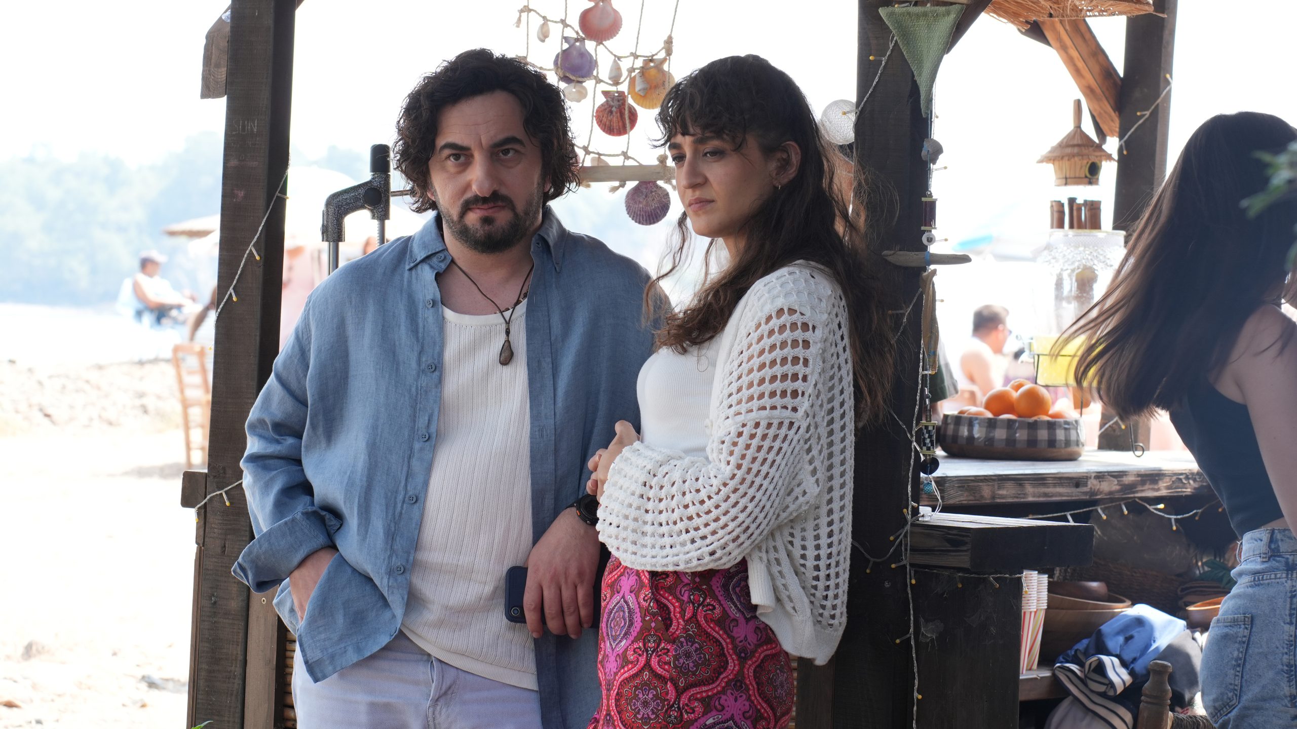 Tur Rehberi (2025) filminin bilgileri, detayları içerikte yer alıyor.