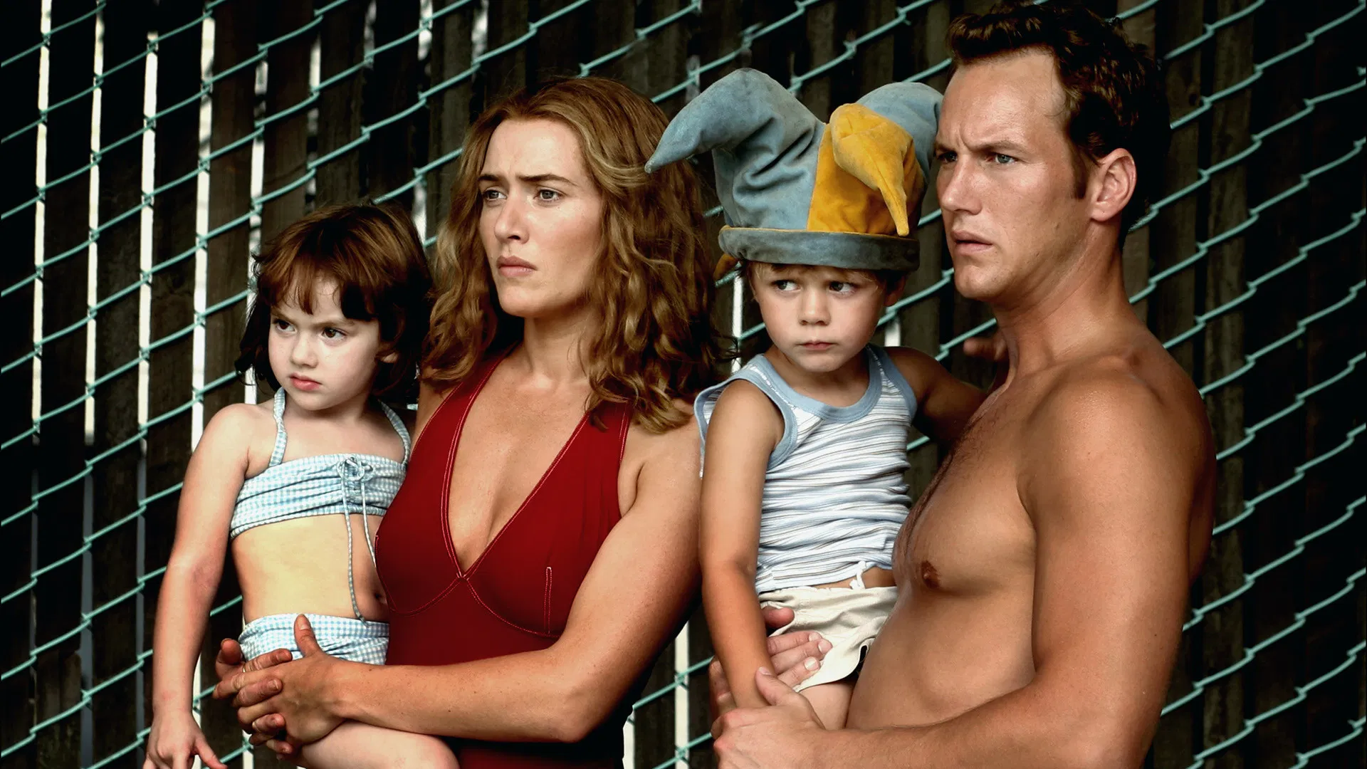 Tutku Oyunları - Little Children (2006) 2006, Dram, Gregg Edelman, Jackie Earle Haley, Jennifer Connelly, Kate Winslet, Noah Emmerich, Patrick Wilson, Phyllis Somerville, Raymond J. Barry, Romantik, Todd Field, Tom Perrotta