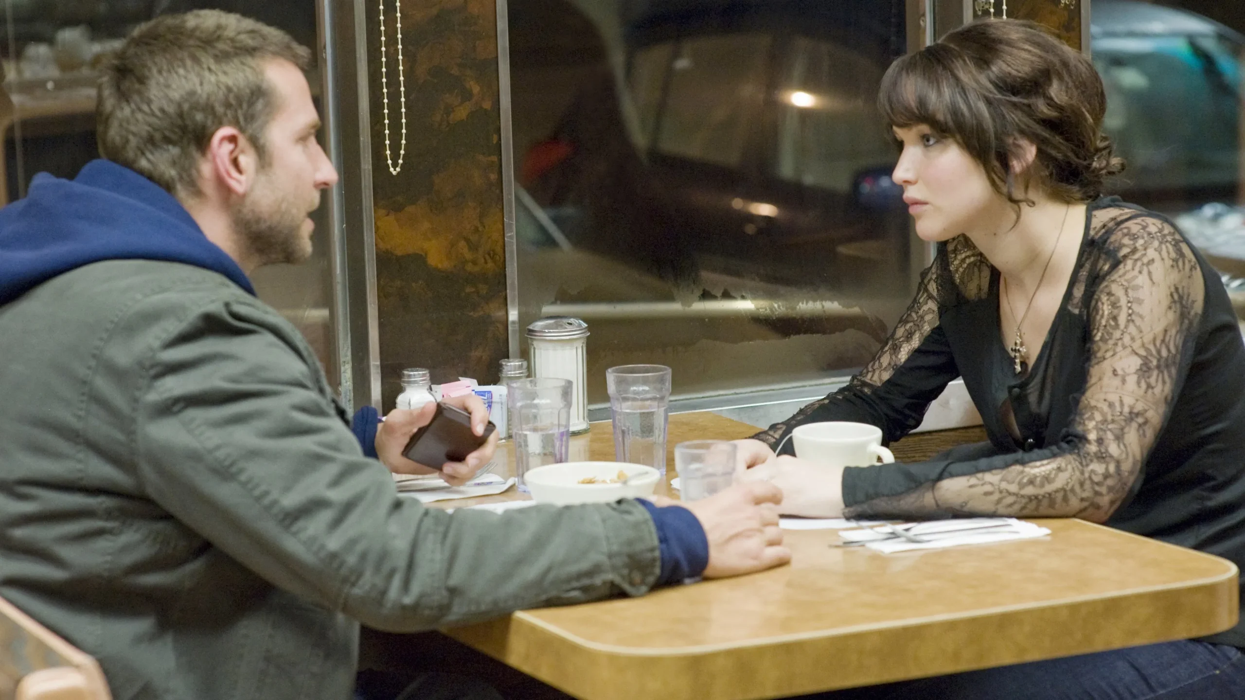 Umut Işığım - Silver Linings Playbook (2012) 2 2012 yapımı film Umut Işığım - Silver Linings Playbook'un bilgileri, fragmanı ve diğer ayrıntıları içerikte yer alıyor.