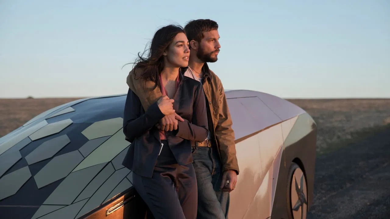 Upgrade (2018) 2018, Abby Craden, Aksiyon, Bilim Kurgu, Gerilim, Harrison Sloan Gilbertson, Leigh Whannell, Logan Marshall-Green, Melanie Vallejo, Steve Danielsen