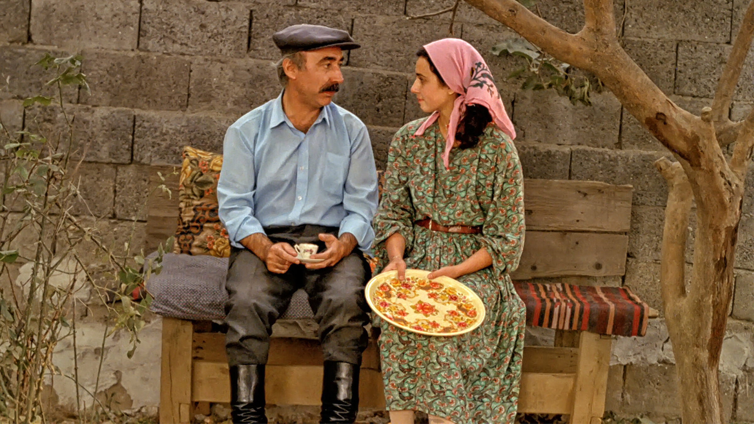 Züğürt Ağa (1985) 4 Züğürt Ağa (1985) 1985, Can Kolukısa, Dram, Erdal Özyağcılar, Füsun Demirel, Komedi, Nesli Çölgeçen, Nilgün Nazlı, Şener Şen, Yavuz Turgul