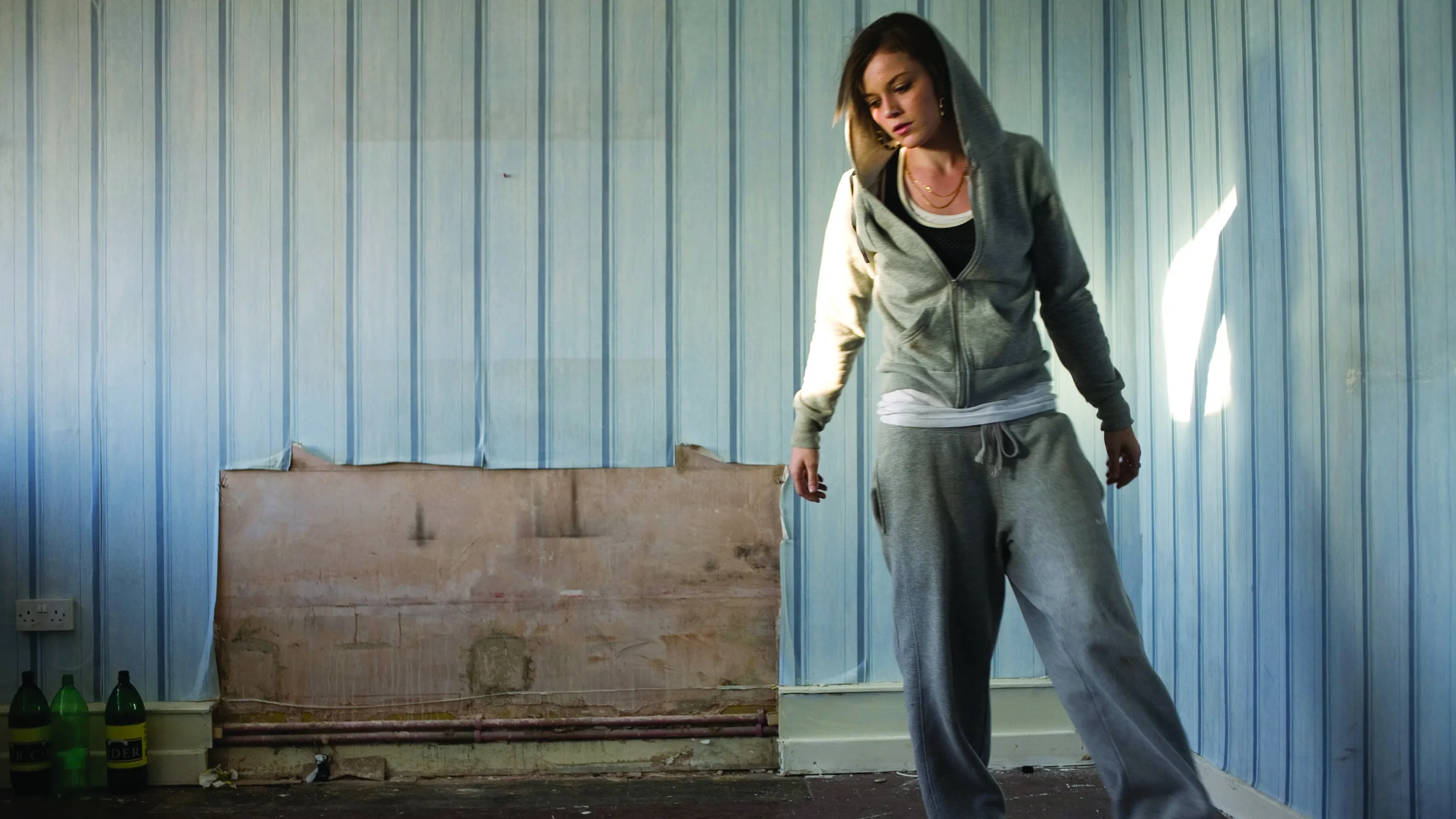Akvaryum - Fish Tank (2009) 2009, Andrea Arnold, Dram, Katie Jarvis, Kierston Wareing, Michael Fassbender, Rebecca Griffiths