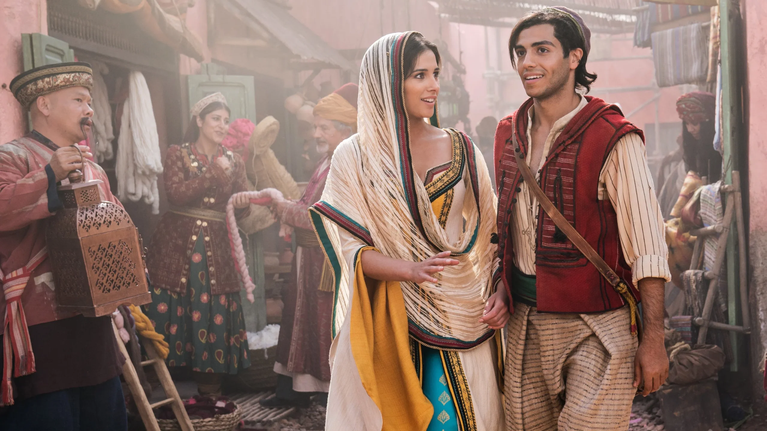 Aladdin (2019) 5 Aladdin (2019) 2019, Billy Magnussen, Fantastik, Guy Ritchie, John August, Jordan A. Nash, Komedi, Macera, Marwan Kenzari, Mena Massoud, Müzik, Naomi Scott, Nasim Pedrad, Navid Negahban, Romantik, Will Smith