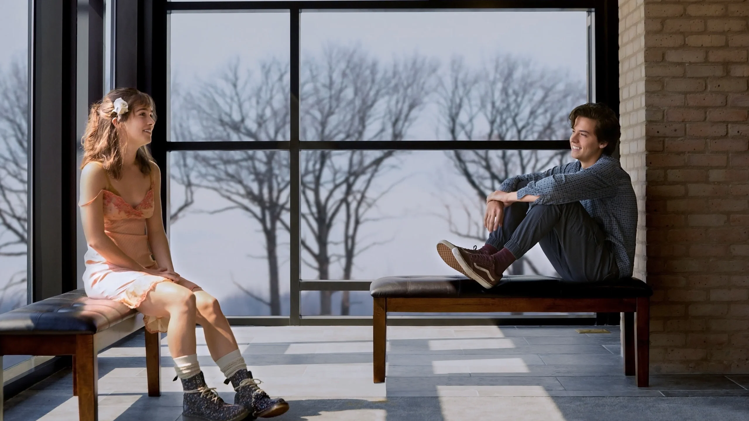 Beş Adım Uzakta - Five Feet Apart (2019) 2019, Claire Forlani, Cole Sprouse, Dram, Emily Baldoni, Gary Weeks, Haley Lu Richardson, Justin Baldoni, Kimberley Hebert Gregory, Mikki Daughtry, Moises Arias, Parminder Nagra, Romantik, Tobias Iaconis