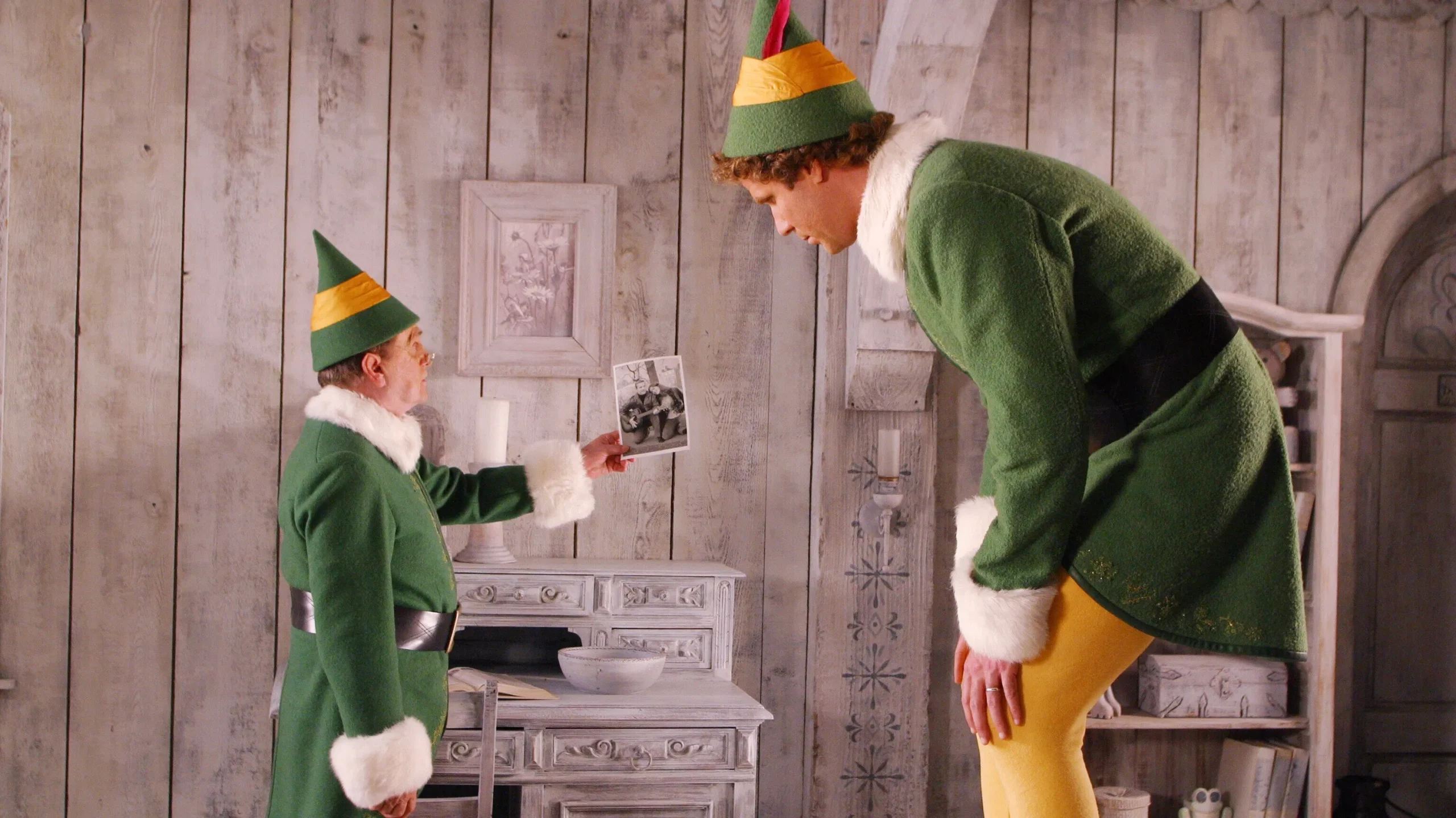 Elf (2003) 2003, Aile, Bob Newhart, David Berenbaum, Edward Asner, James Caan, Jon Favreau, Komedi, Macera, Mary Steenburgen, Romantik, Will Ferrell, Zooey Deschanel