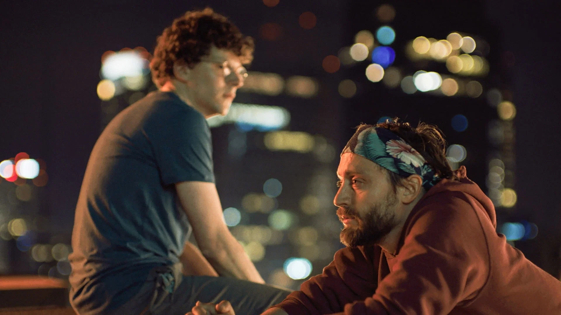 Gerçek Acı - A Real Pain (2024) 5 Gerçek Acı - A Real Pain (2024) 2024, Daniel Oreskes, Dram, Jennifer Grey, Jesse Eisenberg, Kieran Culkin, Komedi, Kurt Egyiawan, Liza Sadovy, Olha Bosova, Will Sharpe