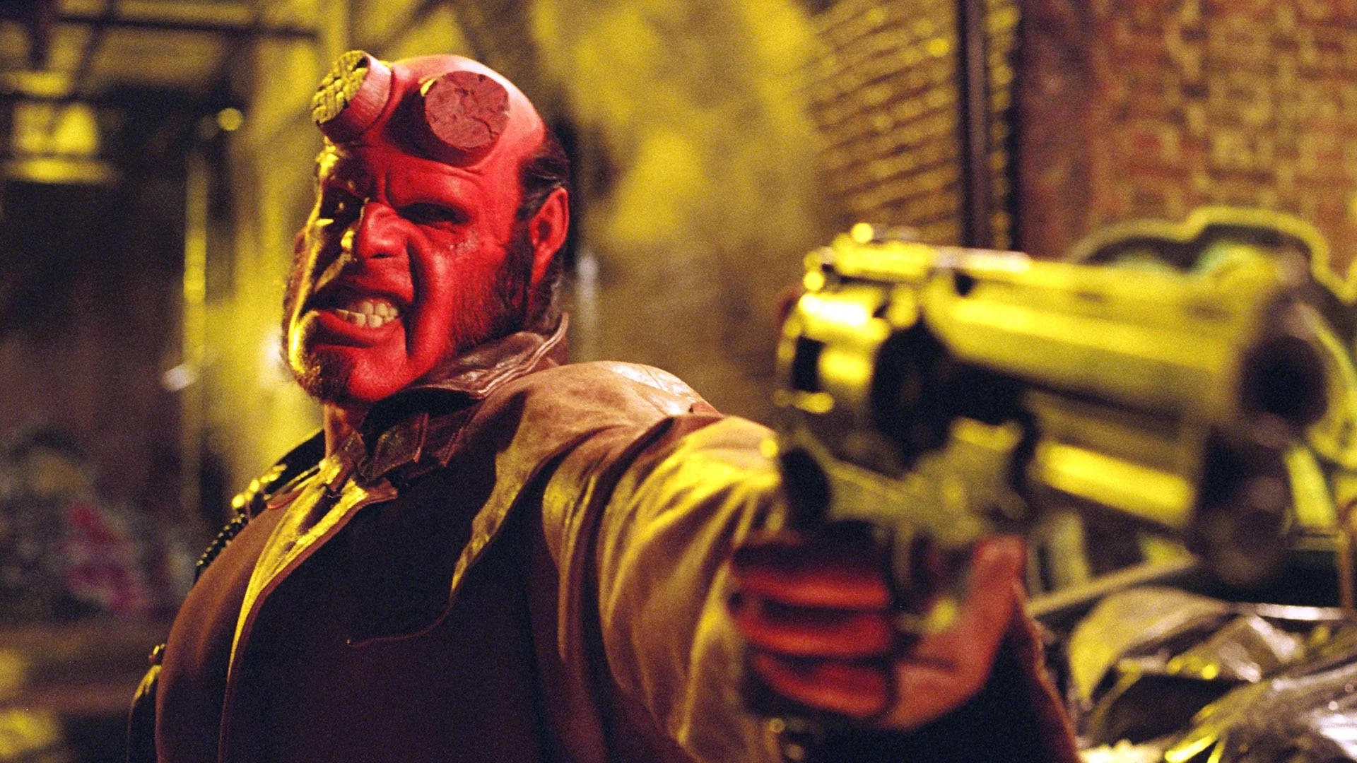 Hellboy (2004) 3 Hellboy (2004) 2004, Aksiyon, Doug Jones, Fantastik, Guillermo del Toro, John Hurt, Korku, Macera, Mike Mignola, Peter Briggs, Ron Perlman, Selma Blair