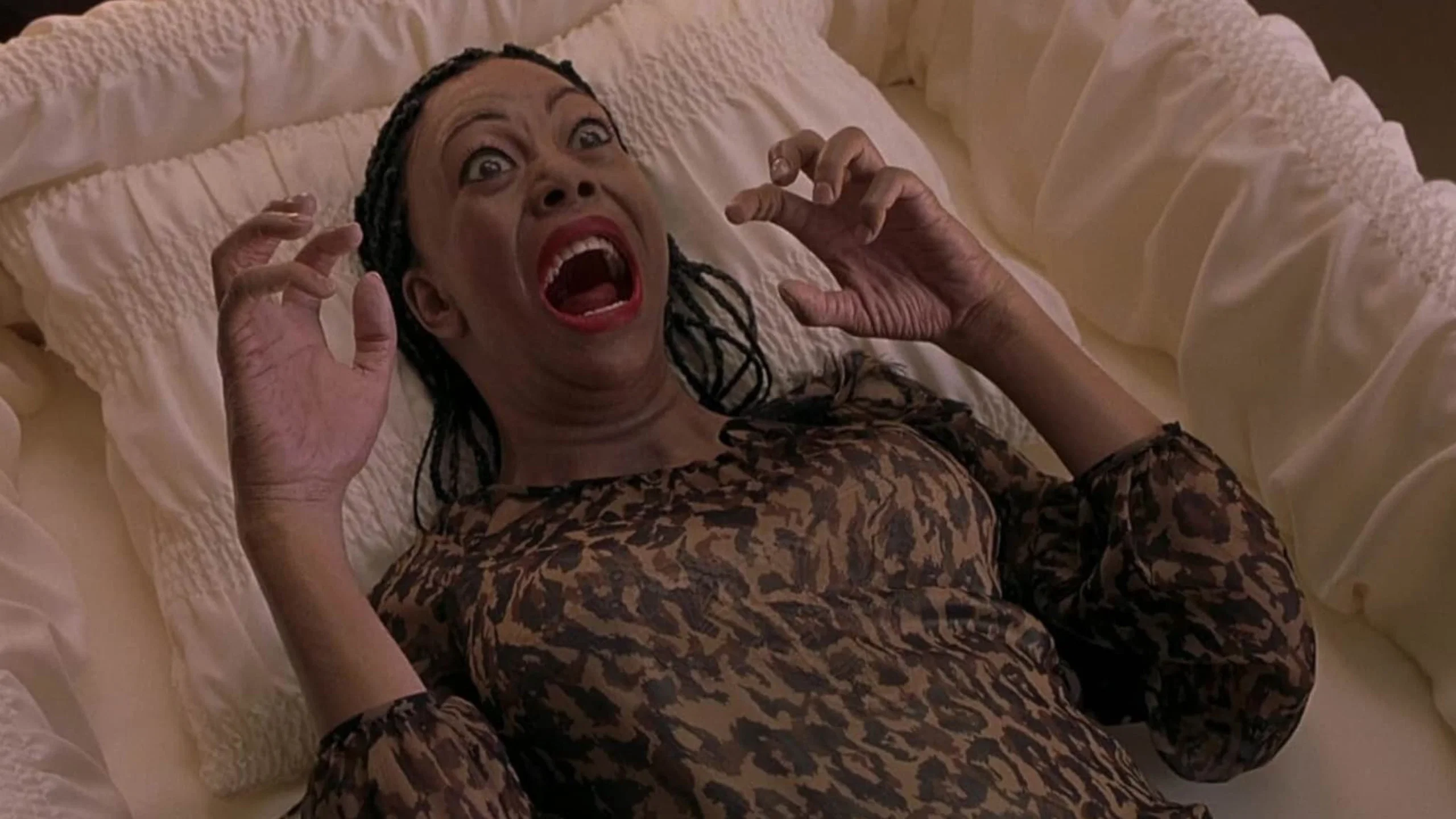 Korkunç Bir Film 3 - Scary Movie 3 (2003) 4 Korkunç Bir Film 3 - Scary Movie 3 (2003) 2003, Anna Faris, Charlie Sheen, Craig Mazin, David Zucker, Komedi, Pat Proft, Regina Hall, Shawn Wayans