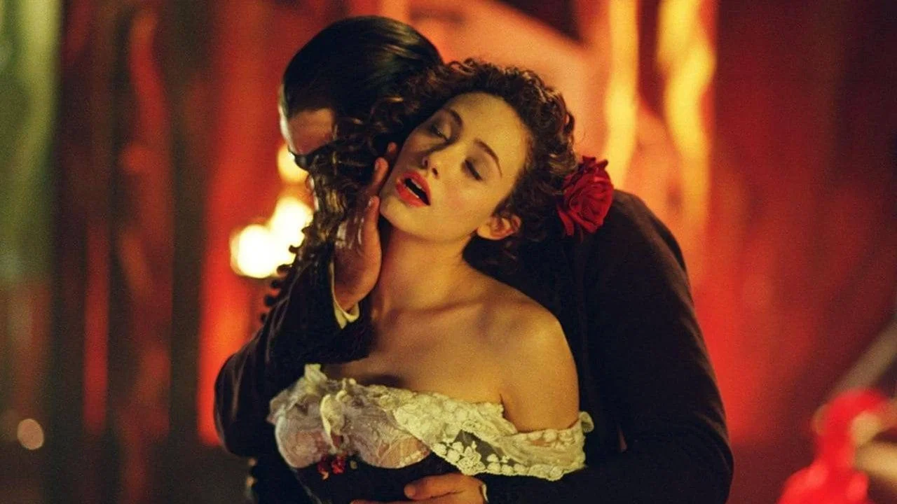 Operadaki Hayalet – The Phantom of the Opera (2004) 2004, Andrew Lloyd Webber, Ciaran Hinds, Dram, Emmy Rossum, Gaston Leroux, Gerard Butler, Gerilim, Joel Schumacher, Minnie Driver, Miranda Richardson, Müzik, Patrick Wilson, Romantik