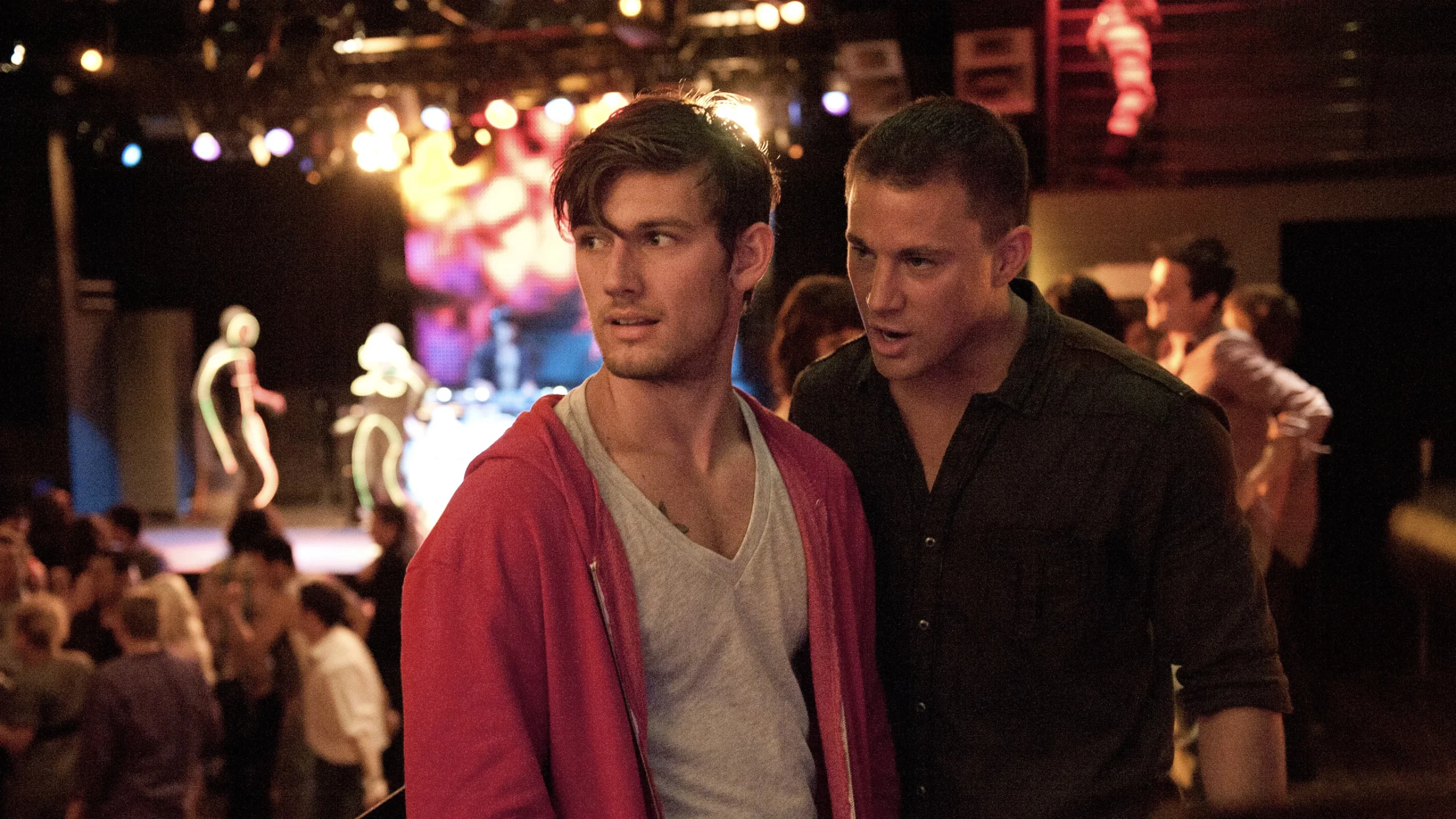Striptiz Kulübü - Magic Mike (2012) 2012, Alex Pettyfer, Avery Bigelow, Channing Tatum, Cody Horn, Dram, Komedi, Matthew McConaughey, Müzik, Olivia Munn, Reid Carolin, Steven Soderbergh
