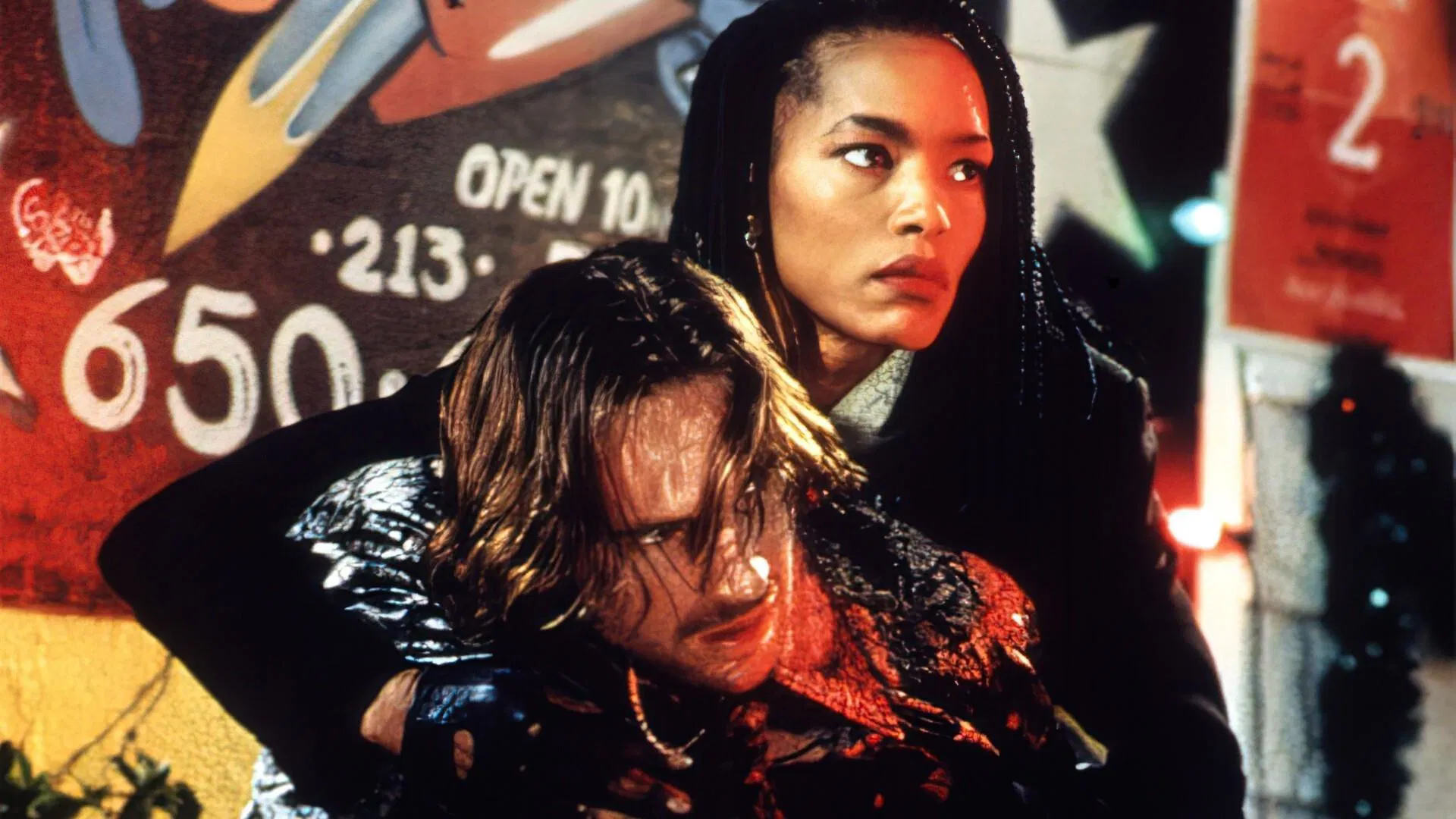 Tuhaf Günler - Strange Days (1995) 5 Tuhaf Günler - Strange Days (1995) 1995, Angela Bassett, Bilim Kurgu, Dram, Gerilim, Glenn Plummer, James Cameron, Jay Cocks, Juliette Lewis, Kathryn Bigelow, Michael Wincott, Ralph Fiennes, Suç, Tom Sizemore, Vincent D'Onofrio