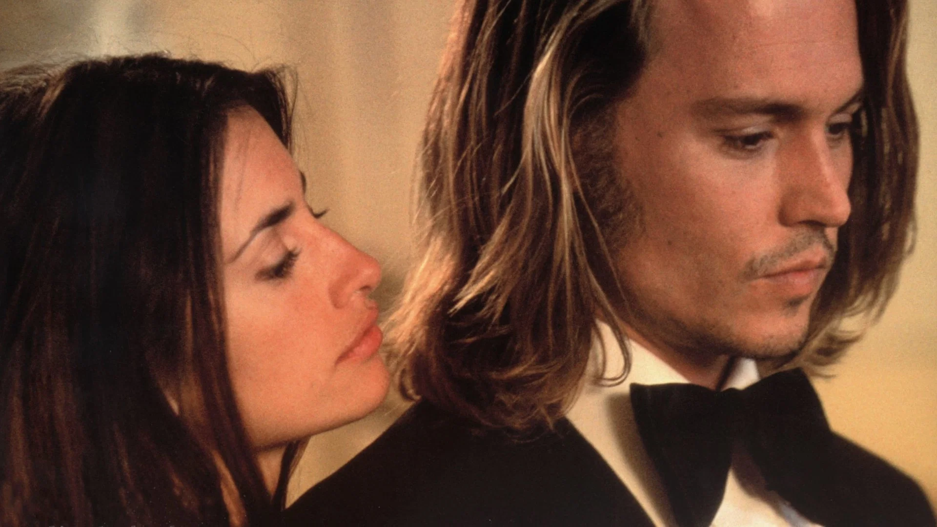 Beyaz Şeytan - Blow (2001) 4 Beyaz Şeytan - Blow (2001) 2001, Biyografi, Bruce Porter, David MccKenna, Dram, Franka Potente, Johnny Depp, Nick Cassavetes, Paul Reubens, Penelope Cruz, Rachel Griffiths, Suç, Ted Demme