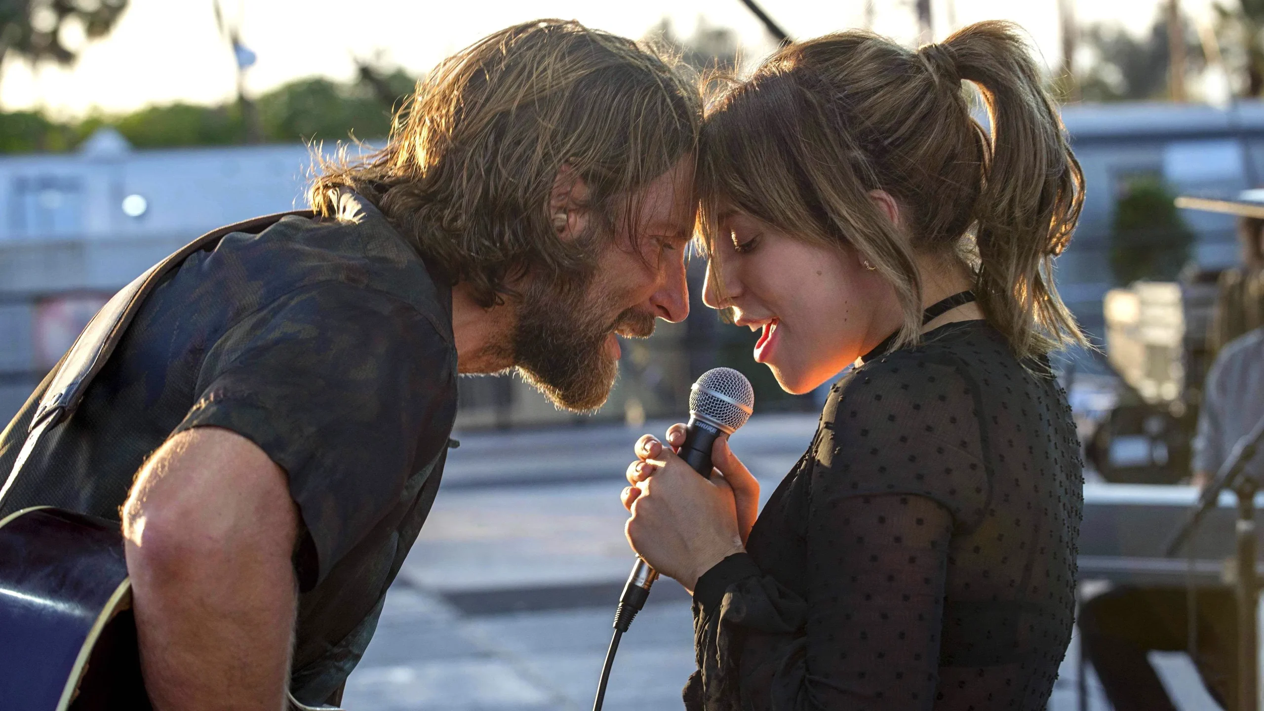 Bir Yıldız Doğuyor - A Star is Born (2018) 2018, Alec Baldwin, Andrew Dice Clay, Bradley Cooper, Dave Chappelle, Dram, Eric Roth, Lady Gaga, Müzik, Rafi Gavron, Romantik, Sam Elliott, Will Fetters