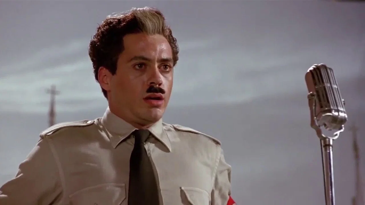 Chaplin (1992) 1992, Anthony Hopkins, Biyografi, Charless Chaplin, Dan Aykroyd, David Robinson, Diana Hawkins, Dram, Geraldine Chaplin, John Thaw, Komedi, Marisa Tomei, Moira Kelly, Paul Rhys, Richard Attenborough, Robert Downey Jr.