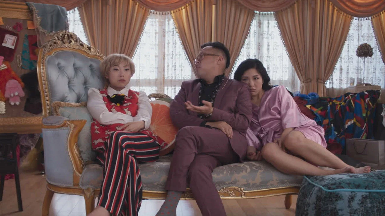Çılgın Zengin Asyalılar - Crazy Rich Asians (2018) 2018, Adele Lim, Awkwafina, Constance Wu, Dram, Gemma Chan, Harry Shum Jr., Henry Golding, Jon M. Chu, Ken Jeong, Kevin Kwan, Komedi, Lisa Lu, Michelle Yeoh, Peter Chiarelli, Romantik
