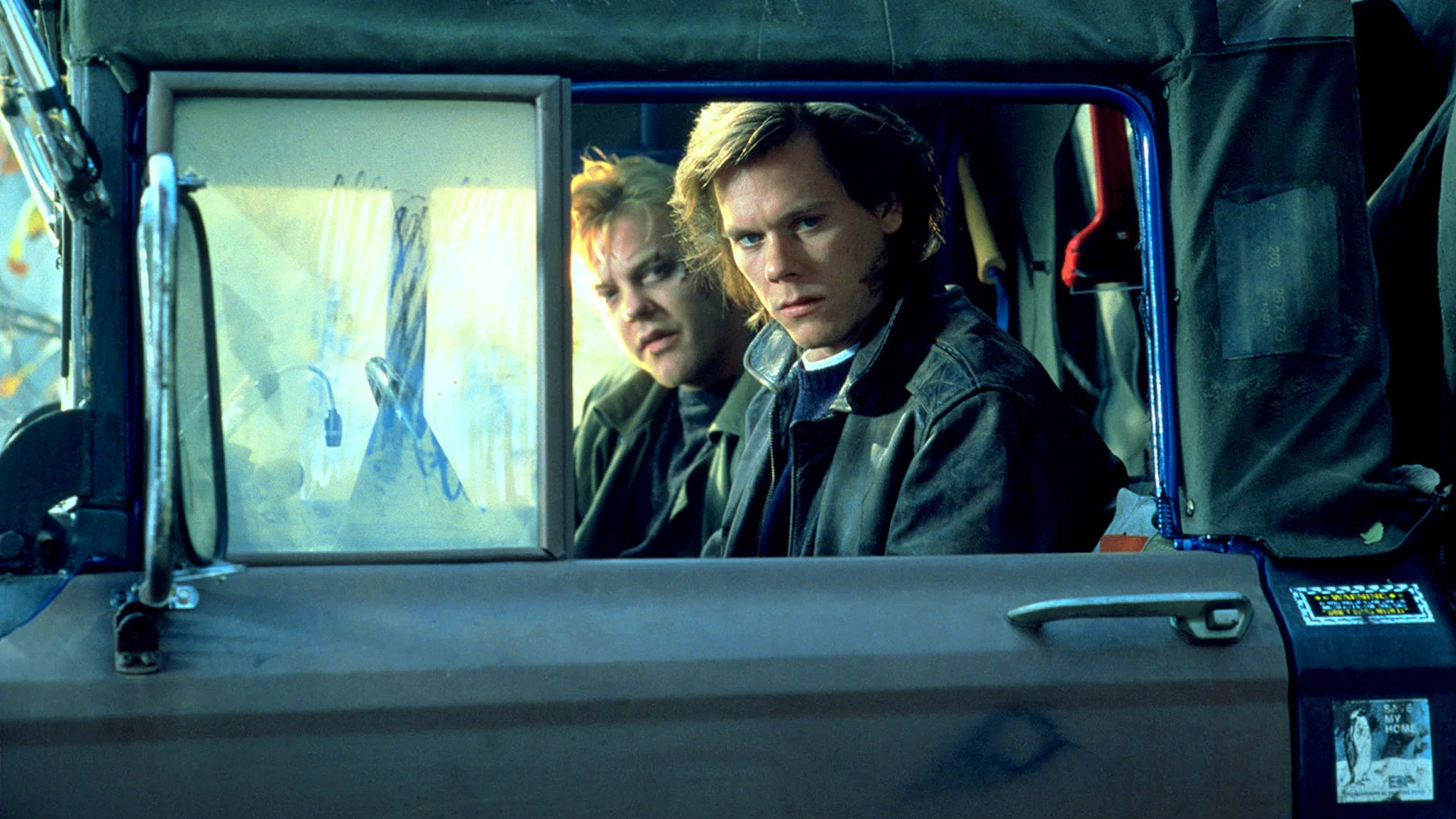 1990 yapımı film Çizgi Ötesi - Flatliners'ın bilgileri, fragmanı ve diğer detayları içerikte yer alıyor.