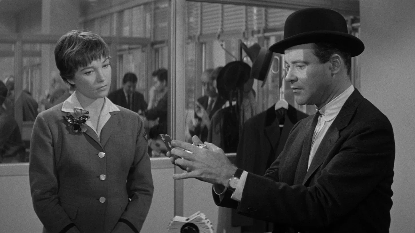 Garsoniyer - The Apartment (1960) 3 Garsoniyer - The Apartment (1960) 1960, Billy Wilder, David Lewis, Dram, Fred MacMurray, I.A.L. Diamond, Jack Kruschen, Jack Lemmon, Komedi, Ray Walston, Romantik, Shirley MacLaine