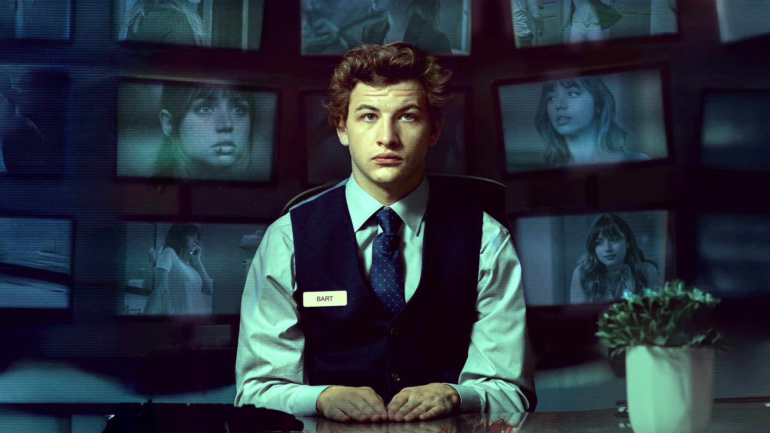 Gece Nöbeti - The Night Clerk (2020) 2020, Ana de Armas, Dram, Gerilim, Gizem, Helen Hunt, Jacque Gray, John Leguizamo, Johnathon Schaech, Michael Cristofer, Romantik, Suç, Tye Sheridan