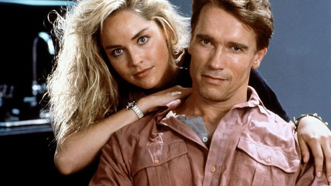 Gerçeğe Çağrı - Total Recall (1990) 2 1990 yapımı film Gerçeğe Çağrı - Total Recall'in bilgileri, fragmanı ve diğer detayları içerikte yer alıyor.