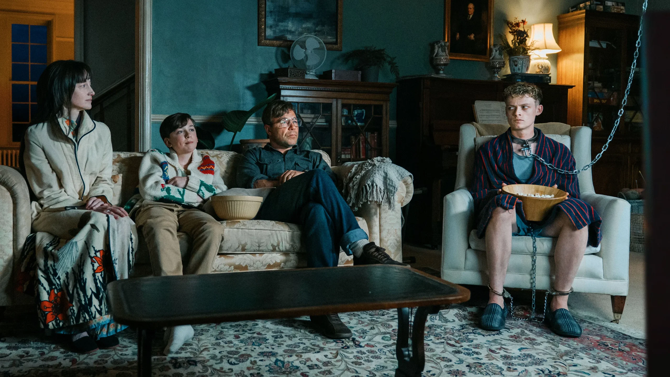 Heel - Good Boy (2025) 4 Heel - Good Boy (2025) 2025, Andrea Riseborough, Anson Boon, Bartek Bartosik, Dram, Gerilim, Gizem, Jan Komasa, Korku, Naqqash Khalid, Stephen Graham, Suç