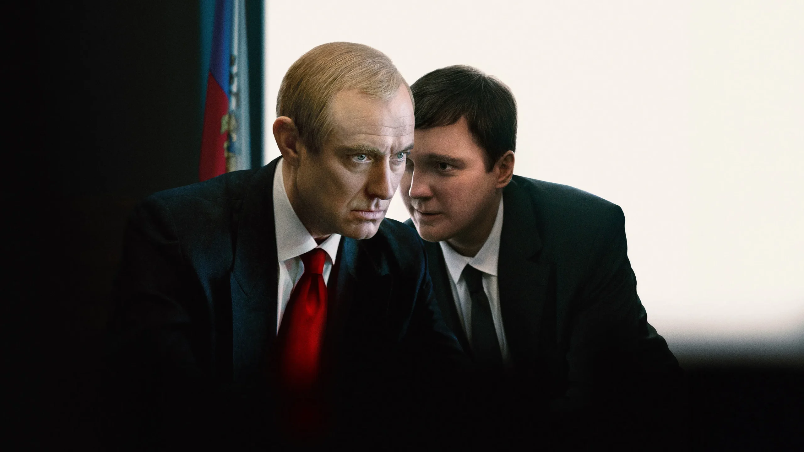 The Wizard of the Kremlin (2025) 2 2025 yapımı film The Wizard of the Kremlin'in bilgileri, fragmanı ve diğer detayları içerikte yer alıyor.