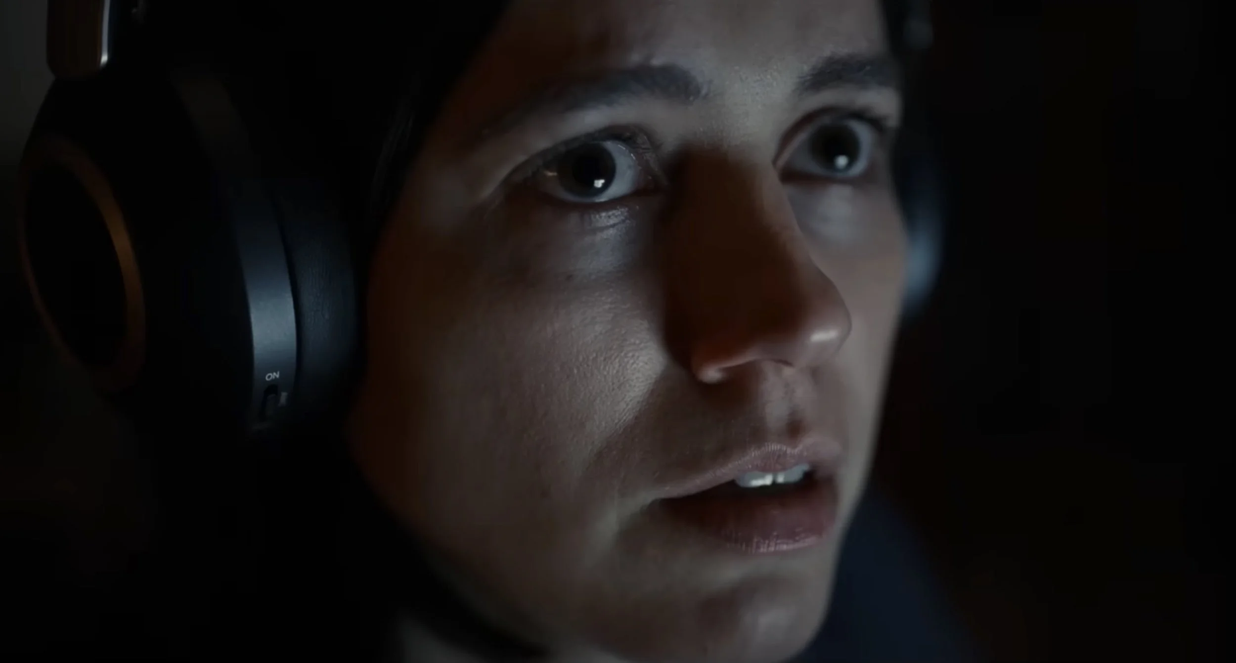 Undertone (2025) 2025, Adam DiMarco, Bilim Kurgu, Gerilim, Ian Tuason, Keana Lyn Bastidas, Korku, Michele Duquet, Nina Kiri