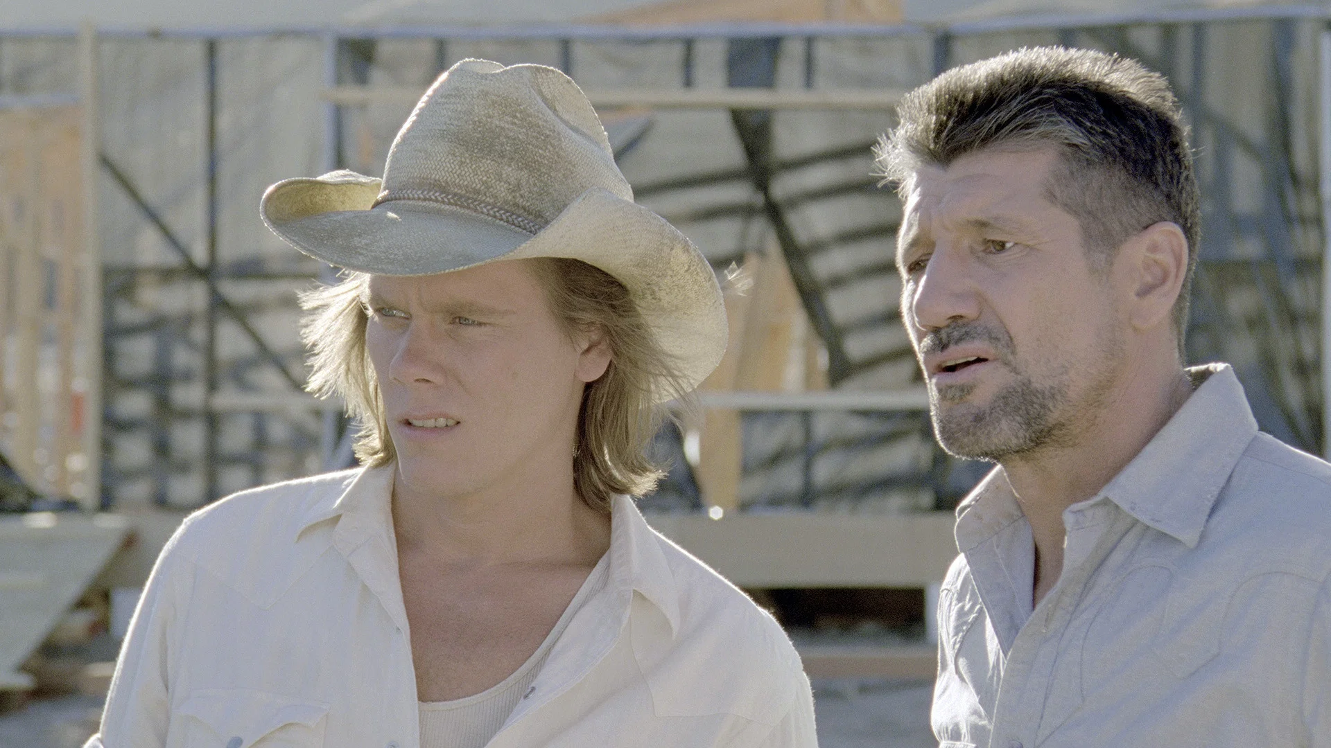 Yeraltı Canavarı - Tremors (1990) 3 Yeraltı Canavarı - Tremors (1990) 1990, Brent Maddock, Finn Carter, Fred Ward, Kevin Bacon, Komedi, Korku, Michael Gross, Reba McEntire, Ron Underwood, S.S. Wilson