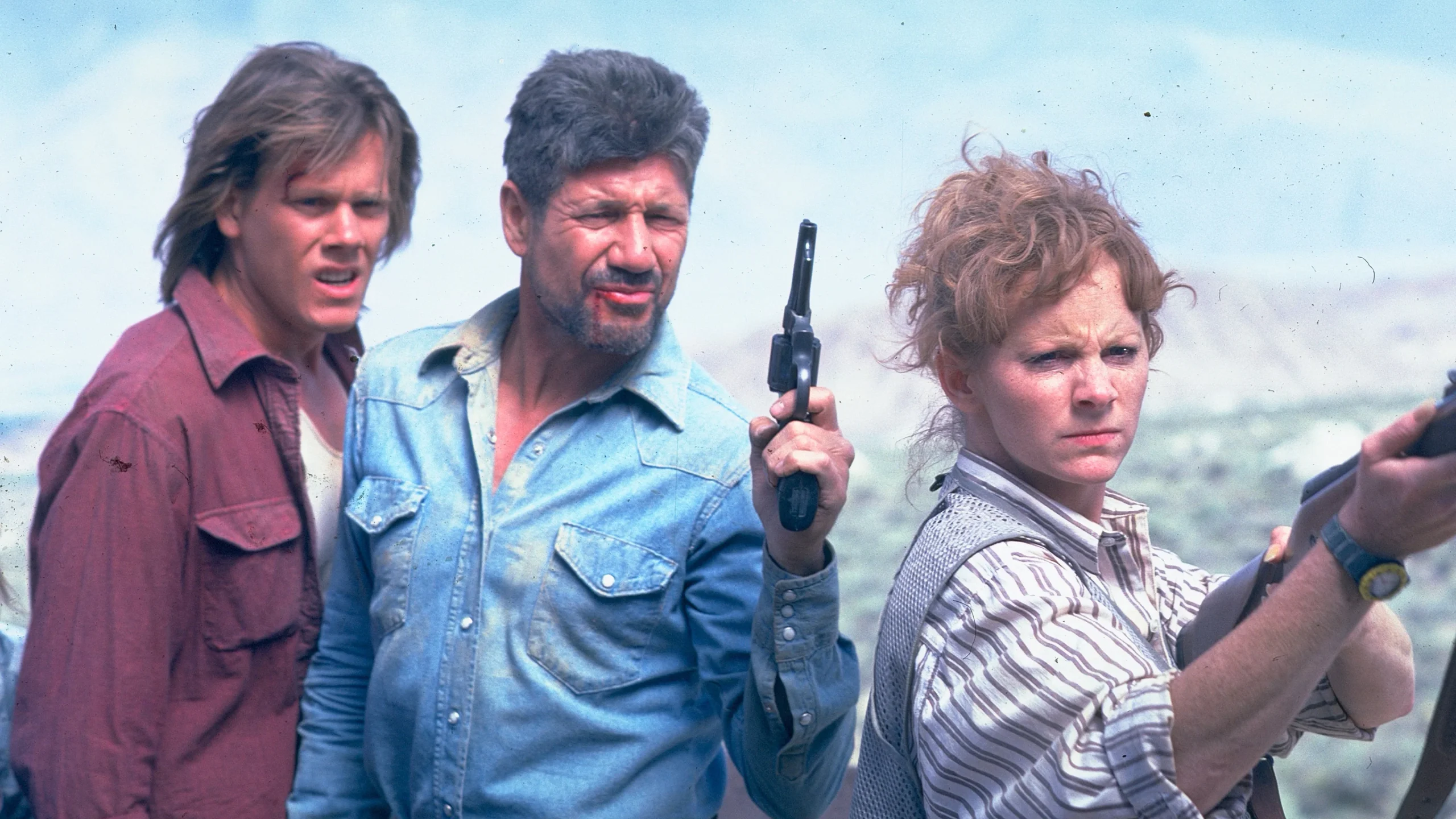 Yeraltı Canavarı - Tremors (1990) 4 Yeraltı Canavarı - Tremors (1990) 1990, Brent Maddock, Finn Carter, Fred Ward, Kevin Bacon, Komedi, Korku, Michael Gross, Reba McEntire, Ron Underwood, S.S. Wilson