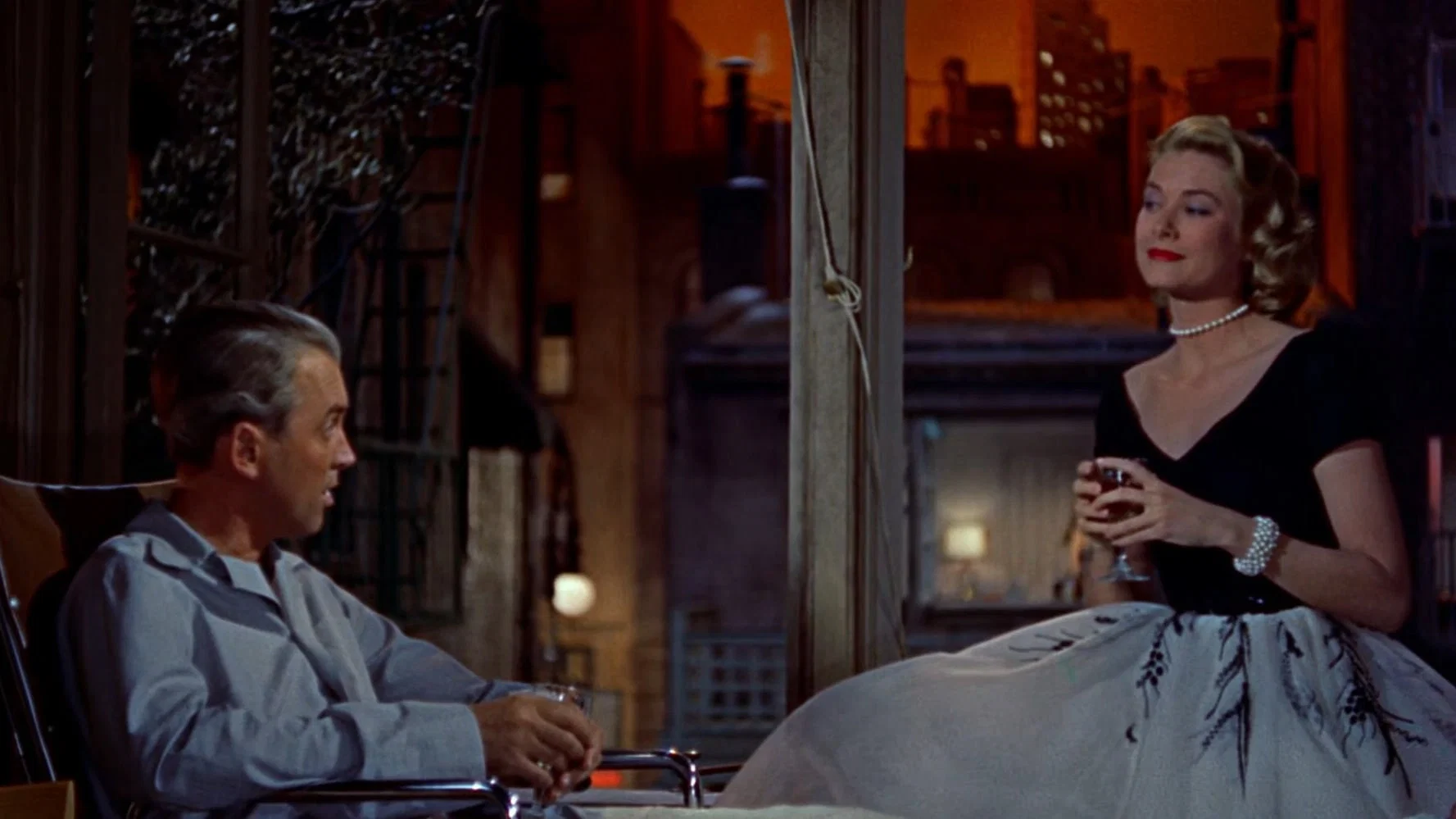 Arka Pencere - Rear Window (1954) 1954, Alfred Hitchcock, Cornell Woolrich, Dram, Gerilim, Gizem, Grace Kelly, James Stewart, John Michael Hayes, Judith Evelyn, Raymond Burr, Ross Bagdasarian, Thelma Ritter, Wendell Corey