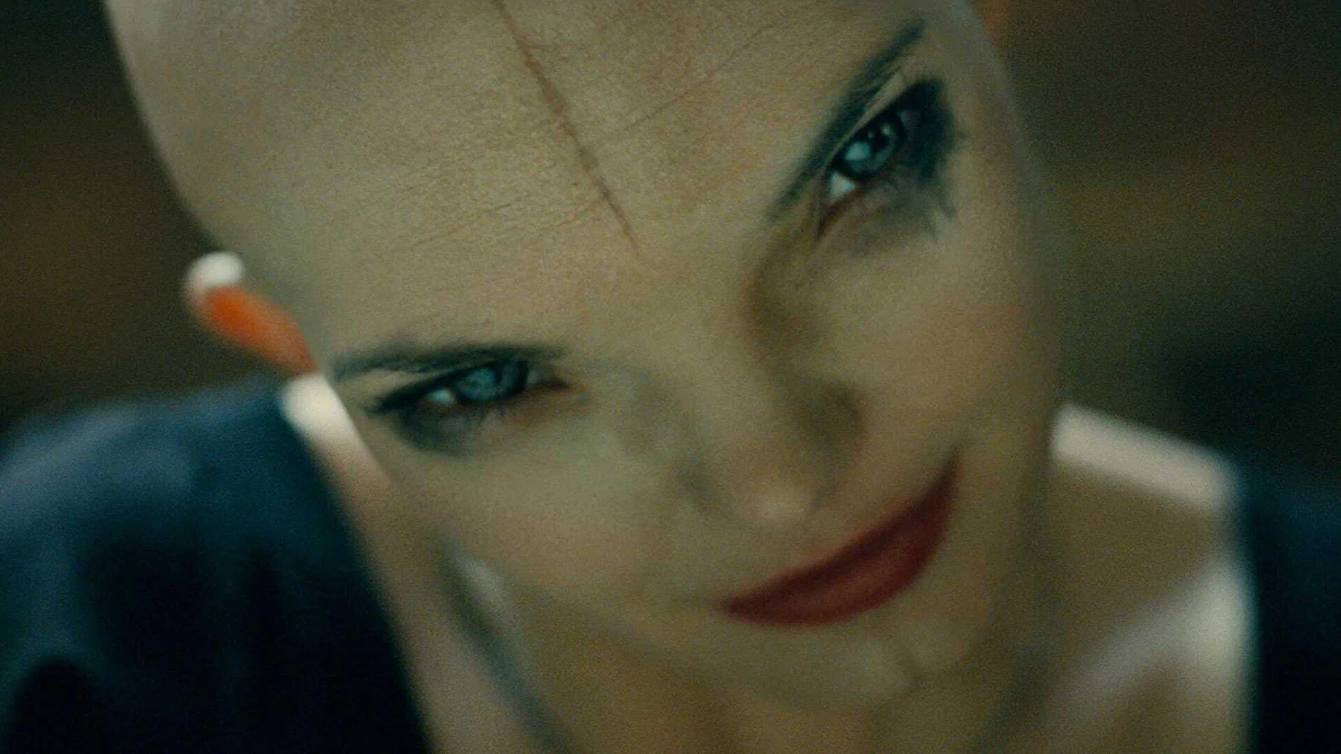 Deney - Splice (2009) 2 2009 yapımı film Deney - Splice'nin bilgileri, fragmanı ve diğer detayları içerikte yer alıyor.