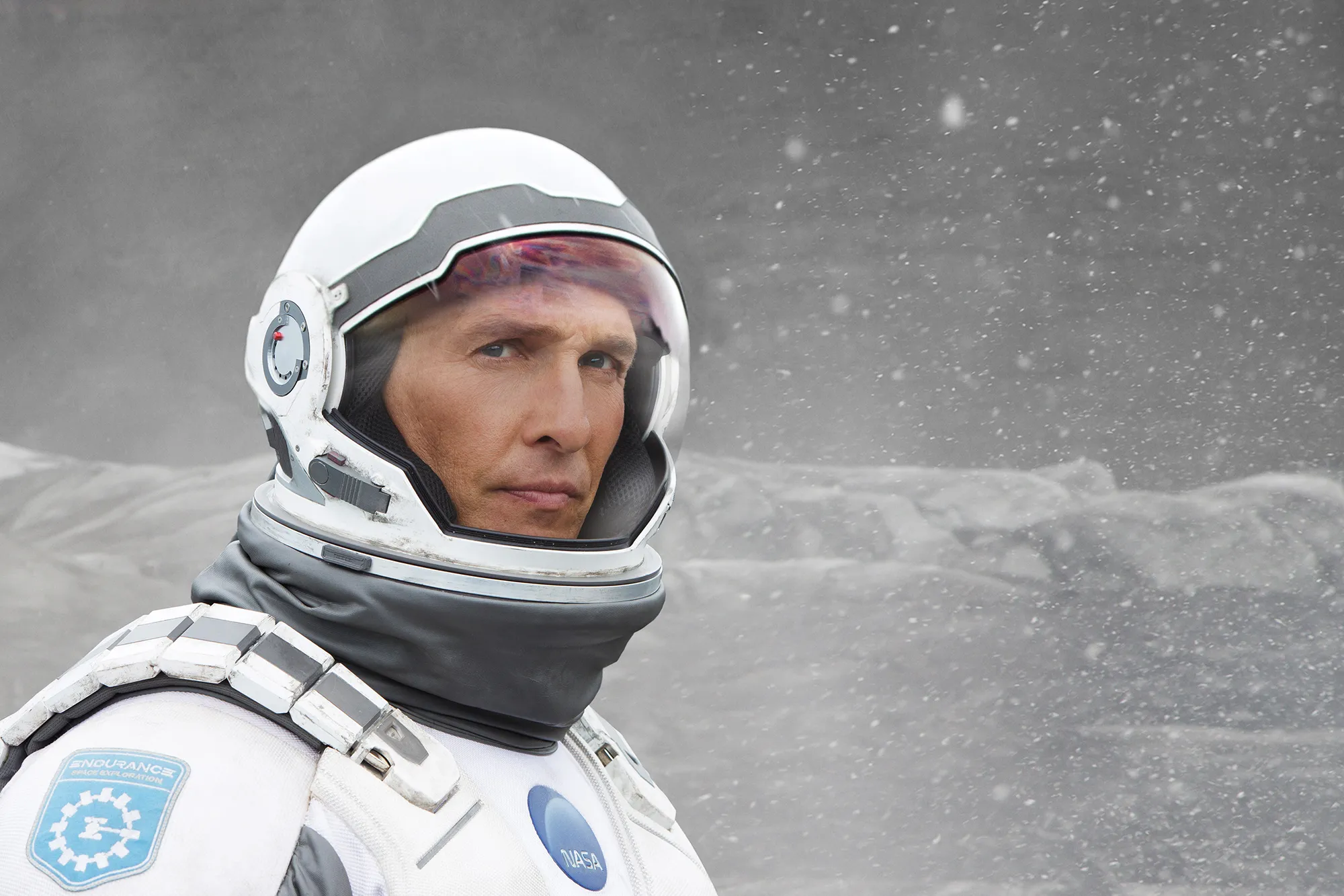 Uzay filmleri kategorisinde farklı bir boyuta ulaşan Interstellar filmini sevenlere özel 6 film önerisi gerçekleştiriyoruz.