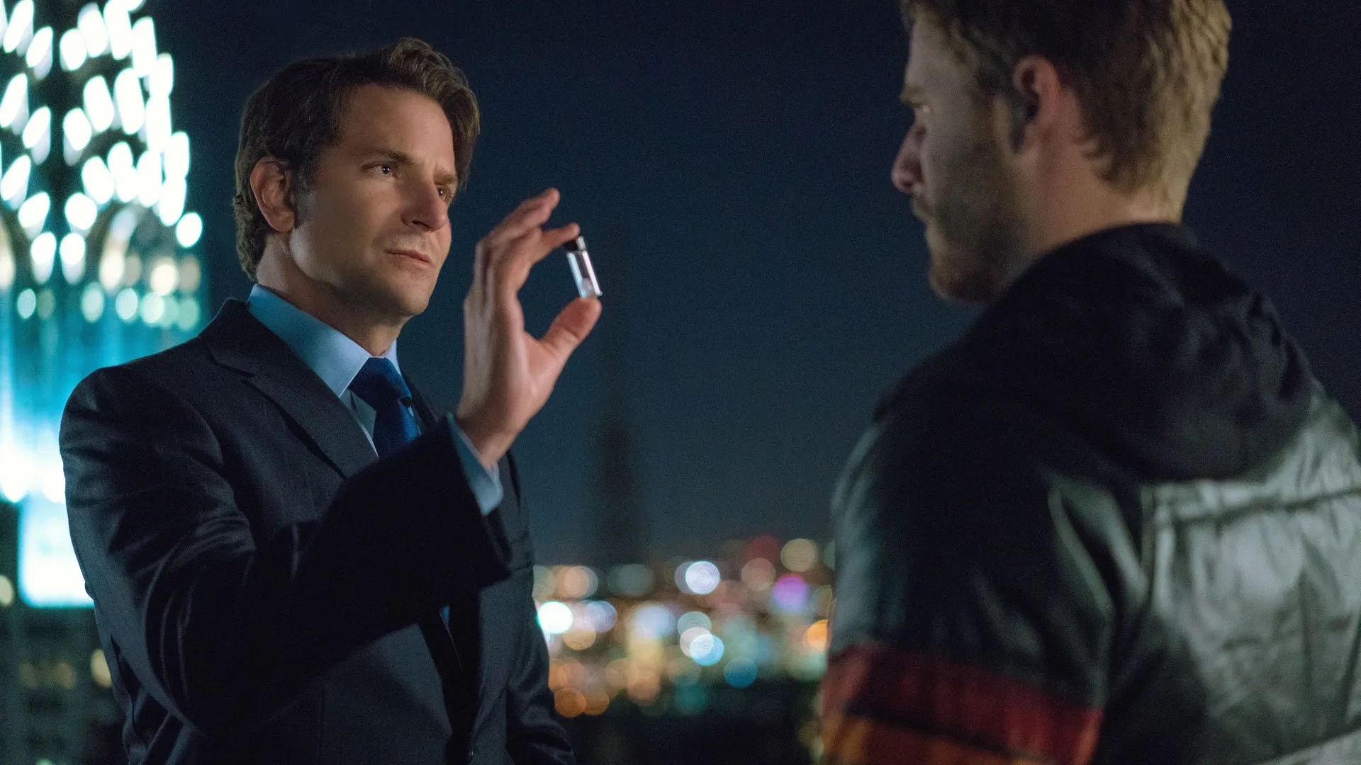 Limit Yok - Limitless (2011) 2011, Abbie Cornish, Alan Glynn, Andrew Howard, Anna Friel, Bilim Kurgu, Bradley Cooper, Dram, Gerilim, Johnny Whitworth, Leslie Dixon, Neil Burger, Robert De Niro