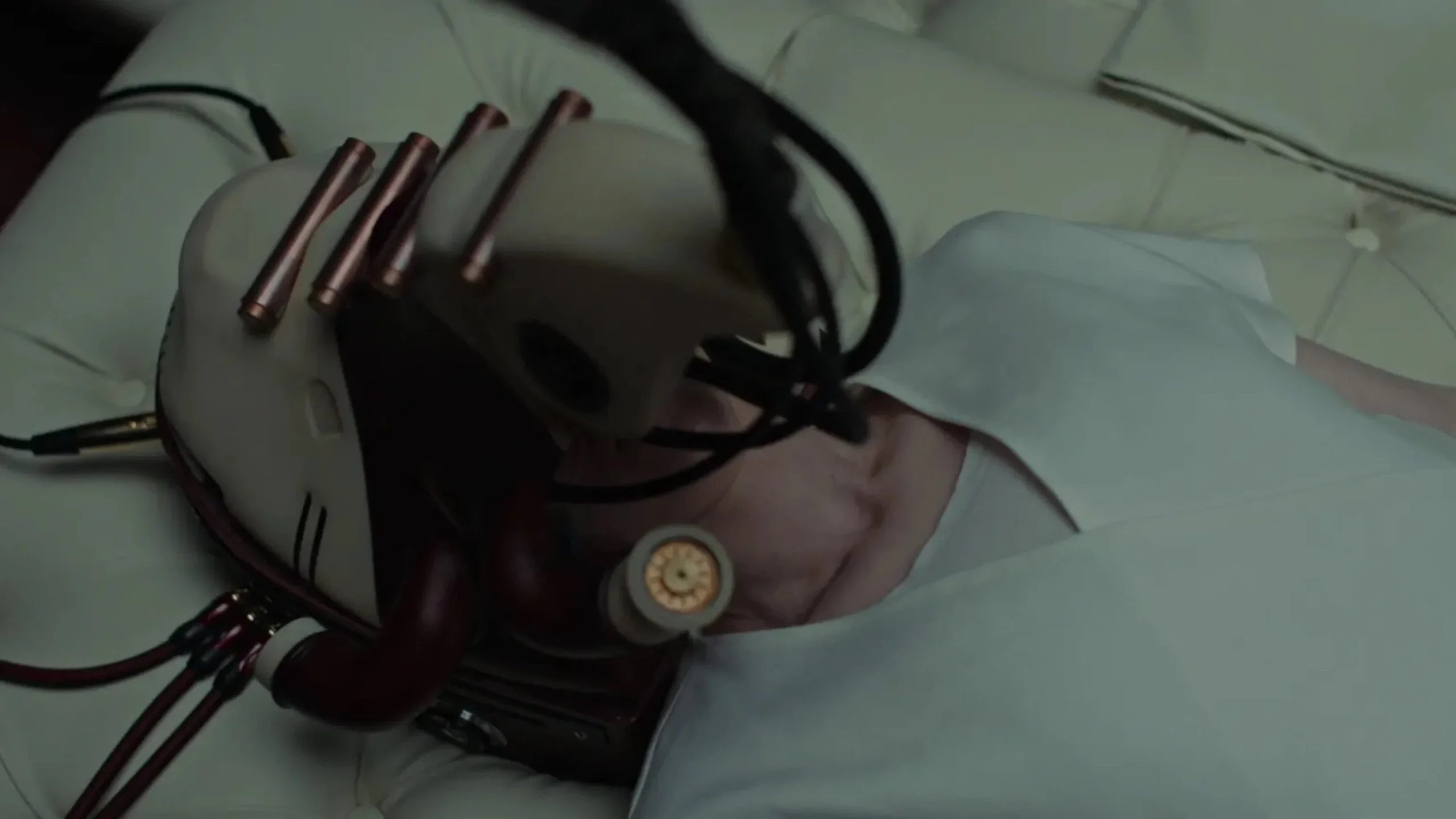 Possessor (2020) 2020, Andrea Riseborough, Brandon Cronenberg, Christopher Abbott, Gabrielle Graham, Gerilim, Gizem, Jennifer Jason Leigh, Korku