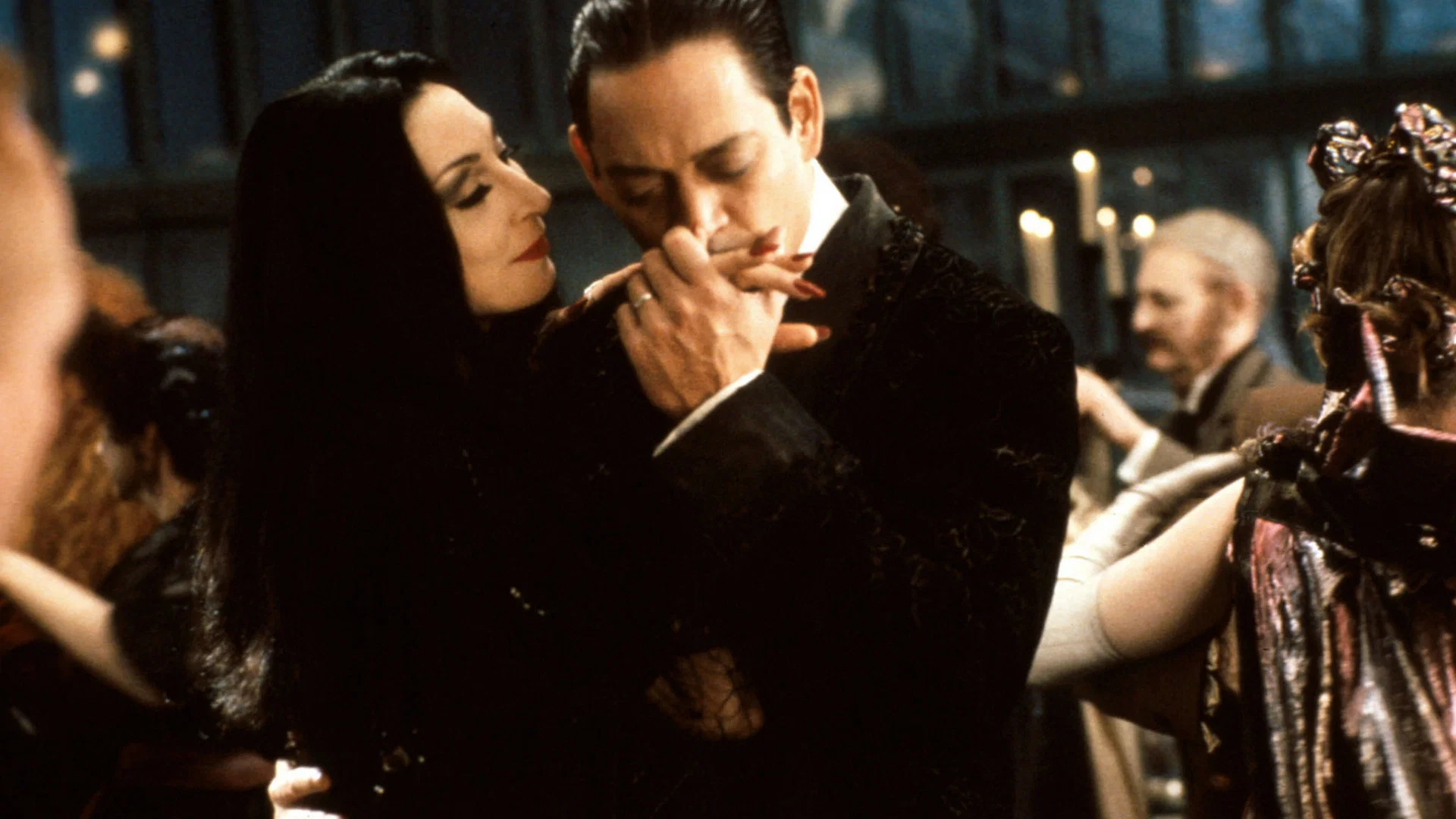 Addams Ailesi - The Addams Family (1991) 1991, Anjelica Huston, Barry Sonnenfeld, Caroline Thompson, Charles Addams, Christopher Lloyd, Fantastik, Komedi, Larry Wilson, Raul Julia