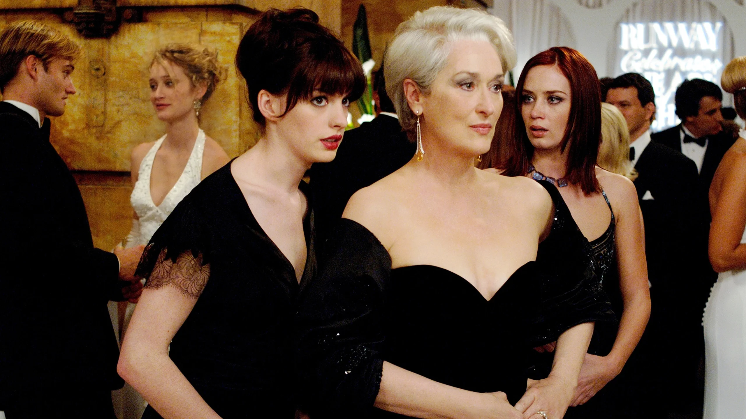 2006 yapımı film Şeytan Marka Giyer - The Devil Wears Prada'nın bilgileri, fragmanı ve diğer detayları içerikte yer alıyor.