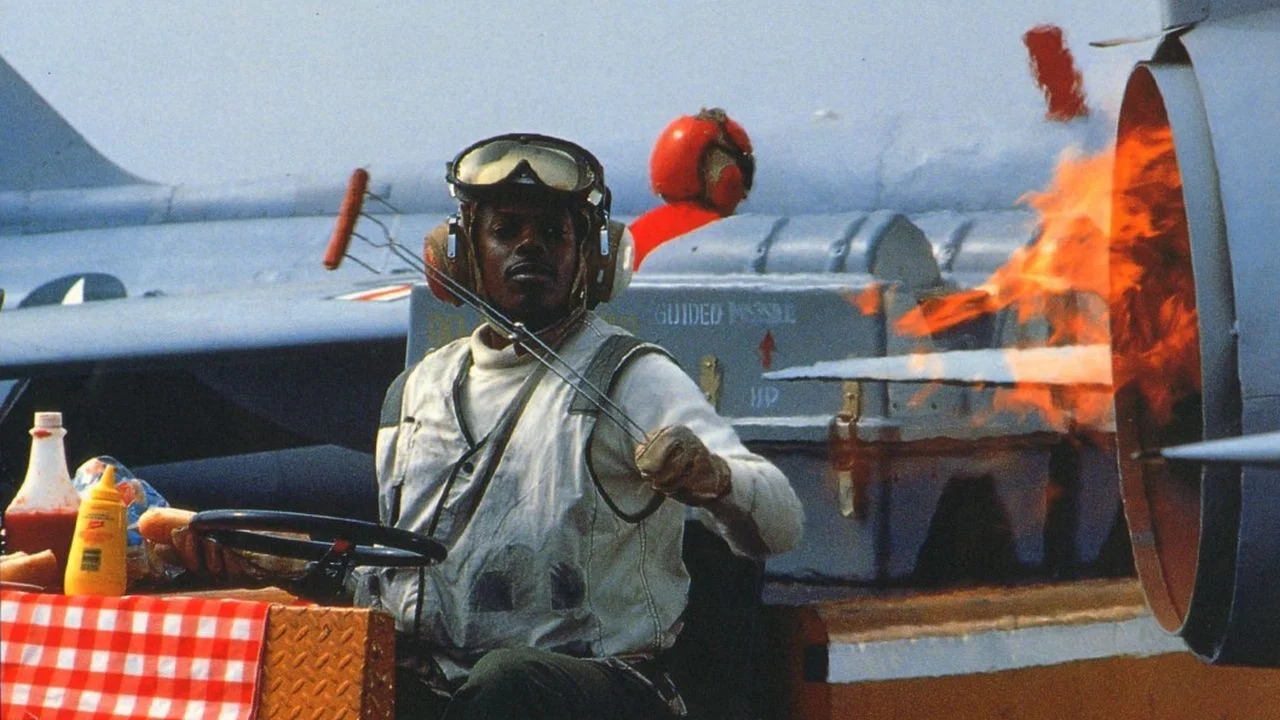 Sıkı Atışlar - Hot Shots! (1991) 1991, Aksiyon, Cary Elwes, Charlie Sheen, Jim Abrahams, Komedi, Lloyd Bridges, Pat Proft, Valeria Golino