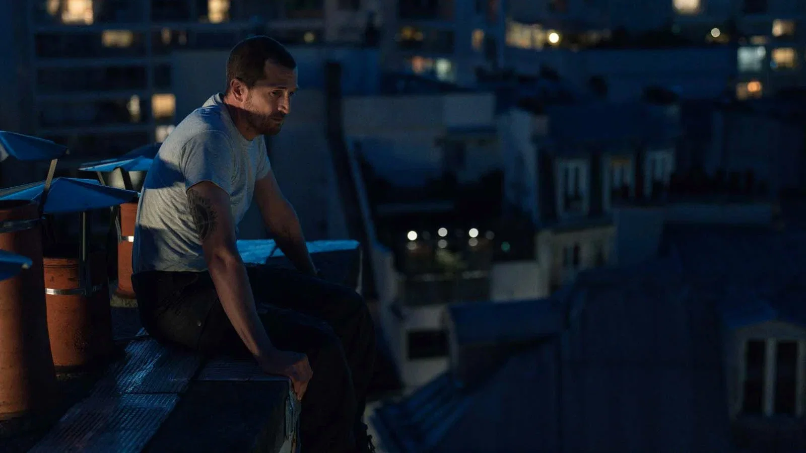 Ad Vitam 2025, Aksiyon, Alexis Manenti, Dram, Etienne Guillou-Kervern, Fransa, Fransızca, Guillaume Canet, İngilizce, Johan Heldenbergh, Nassim Lyes, Netflix, Rodolphe Lauga, Stephane Caillard, Suç, Zita Hanrot