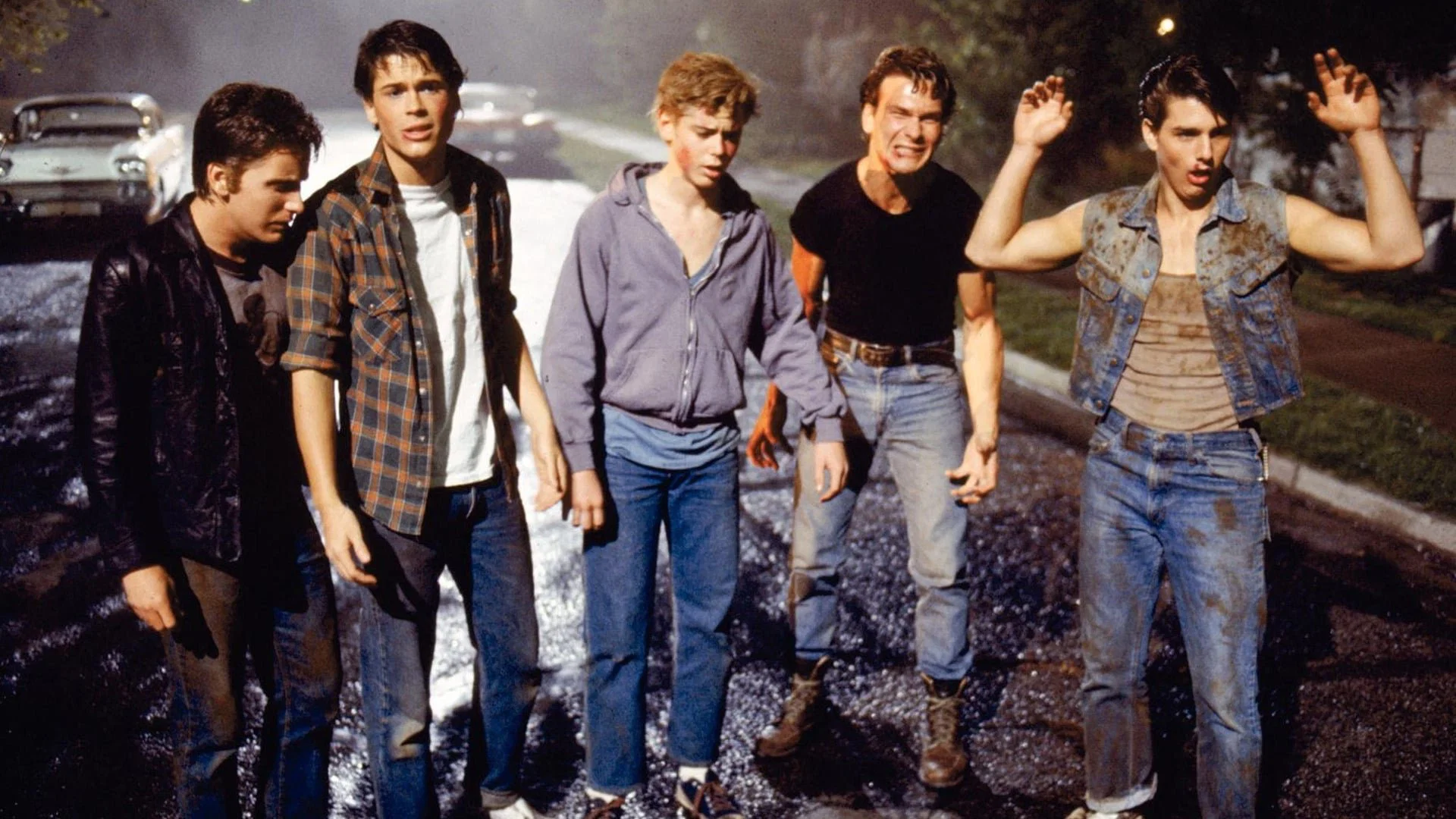 1983 yapımı film Dışarıdakiler - The Outsiders'ın bilgileri, fragmanı ve diğer detayları içerikte yer alıyor.