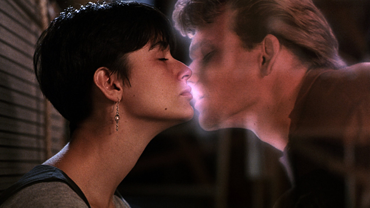 Hayalet 1 Hayalet 1990, Amerika Birleşik Devletleri, Arsenio Hall, Bruce Joel Rubin, Demi Moore, Fantastik, Gerilim, Jerry Zucker, Patrick Swayze, Rick Aviles, Romantik, Stephen Root, Tony Goldwyn, Vincent Schiavelli, Whoopi Goldberg