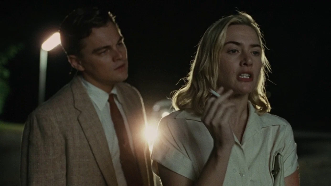 Hayallerin Peşinde 4 Hayallerin Peşinde 2008, Amerika Birleşik Devletleri, Birleşik Krallık, David Harbour, Dram, Dylan Baker, İngilizce, Justin Haythe, Kate Winslet, Kathryn Hahn, Kathy Bates, Leonardo DiCaprio, Michael Shannon, Romantik, Sam Mendes, Ty Simpkins