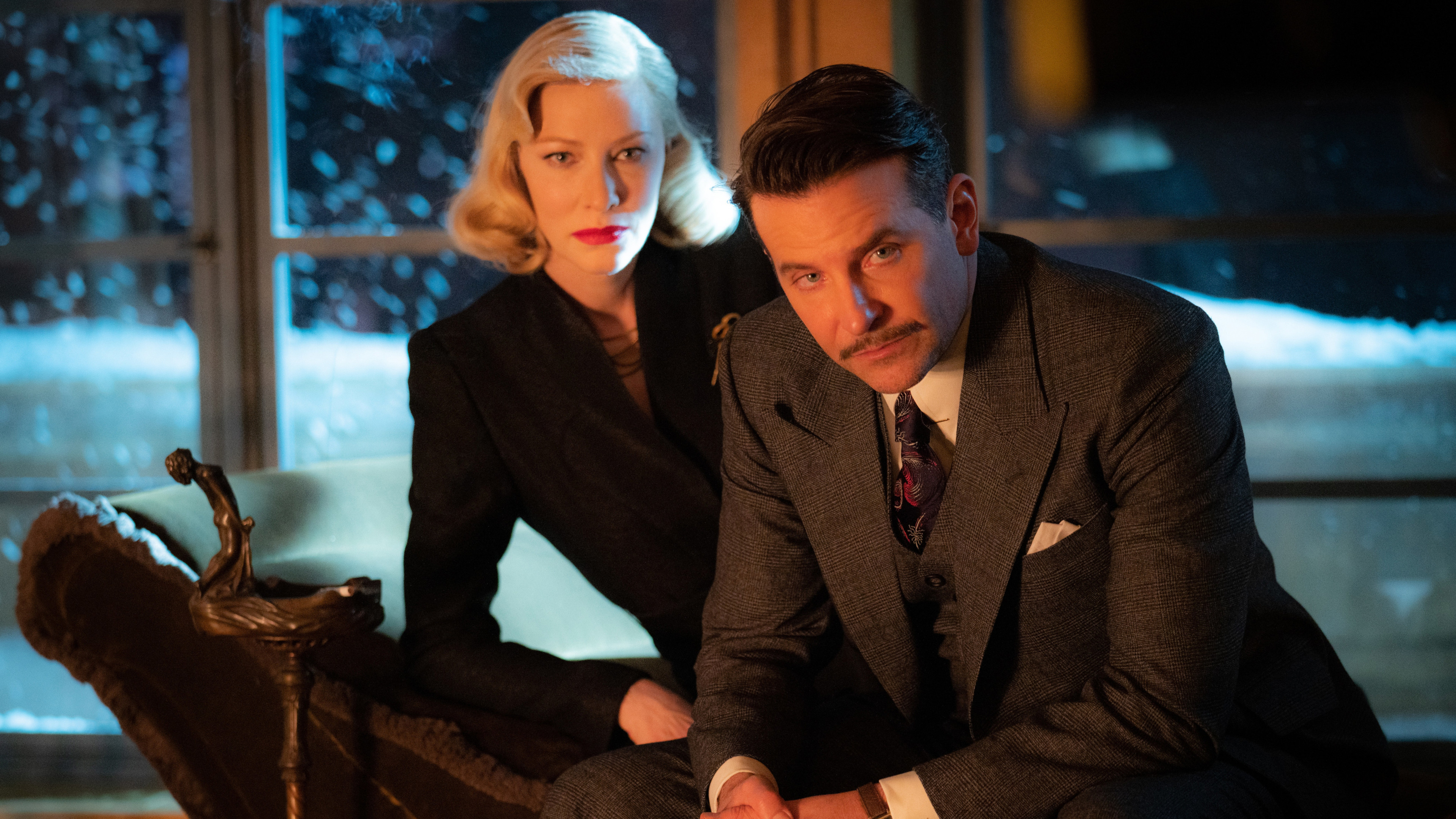 Kabus Sokağı 2021, Amerika Birleşik Devletleri, Bradley Cooper, Cate Blanchett, Dram, Gerilim, Guillermo del Toro, İngilizce, Kim Morgan, Natalie Brown, Richard Jenkins, Rooney Mara, Suç, Toni Collette, Willem Dafoe
