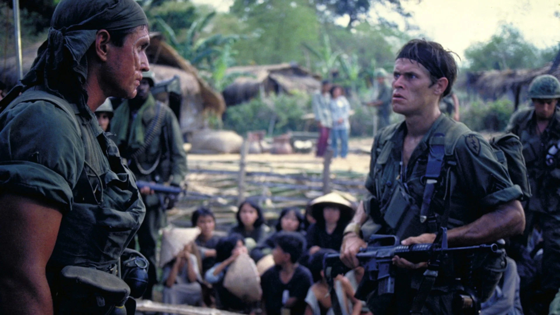 Müfreze 1986, Aksiyon, Amerika Birleşik Devletleri, Birleşik Krallık, Charlie Sheen, Dram, Forest Whitaker, İngilizce, John C. McGinley, Johnny Depp, Kevin Dillon, Mark Moses, Oliver Stone, Savaş, Tom Berenger, Vietnamca, Willem Dafoe