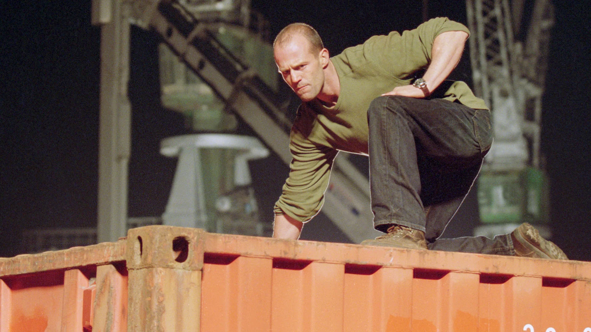 Taşıyıcı 2002, Aksiyon, Amerika Birleşik Devletleri, Çince, Cyril Raffaelli, Doug Rand, François Berleand, Fransa, Fransızca, Gerilim, İngilizce, Jason Statham, Louis Leterrier, Luc Besson, Matt Schulze, Ric Young, Shu Qi, Suç, 元奎